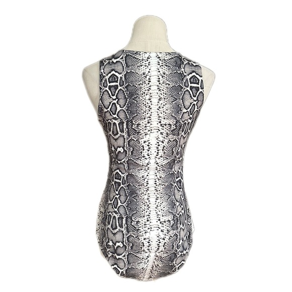 Boston Proper Snakeskin Print Bodysuit Oversized XS - Picture 5 of 16